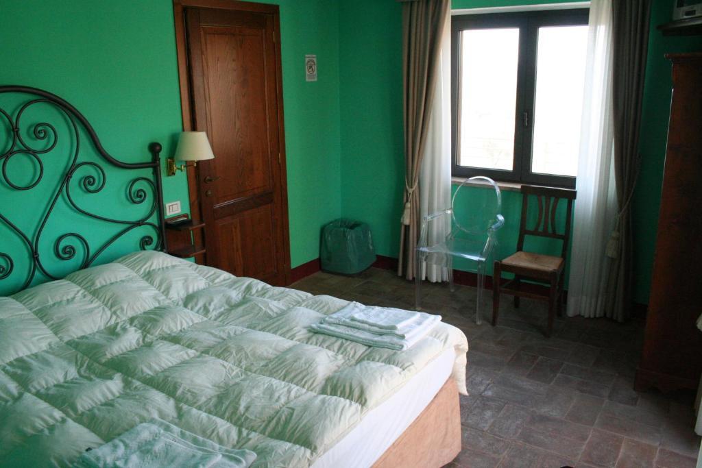 Pian Del Sorbo Guest House Saturnia Ruang foto