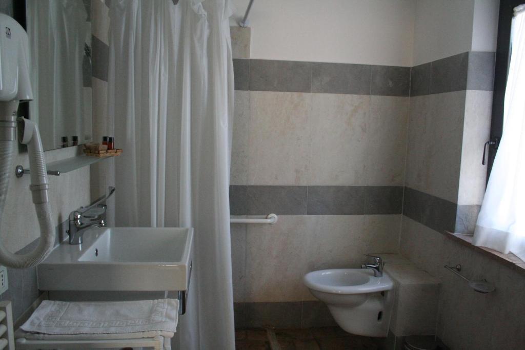 Pian Del Sorbo Guest House Saturnia Ruang foto